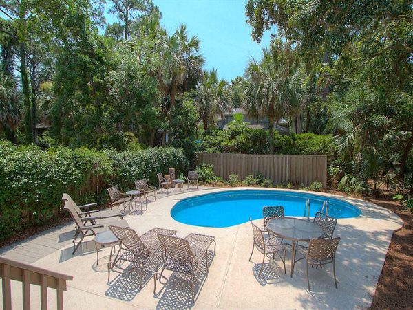 Gorgeous 4 Bedroom Vacation Pool Home in Hilton Head