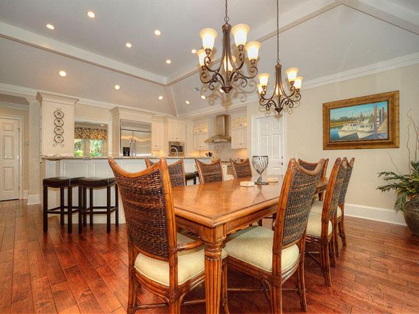 Gorgeous 4 Bedroom Vacation Pool Home in Hilton Head