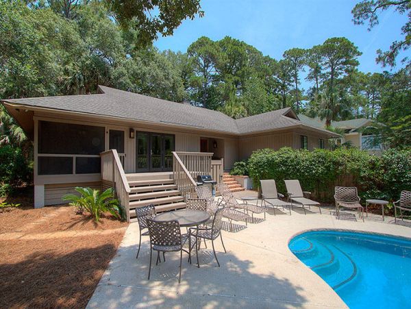 Gorgeous 4 Bedroom Vacation Pool Home in Hilton Head