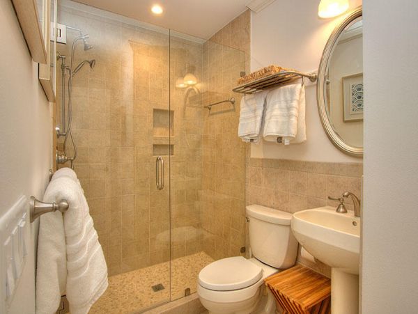 Luxurious 4 Bedroom Townhome Steps to the Beach