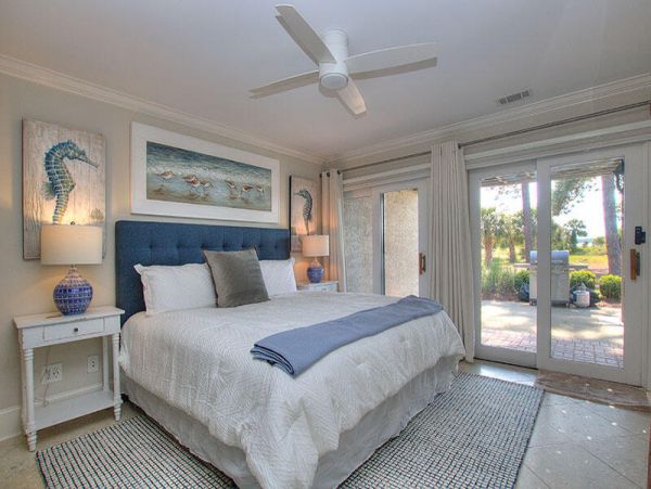 Luxurious 4 Bedroom Townhome Steps to the Beach