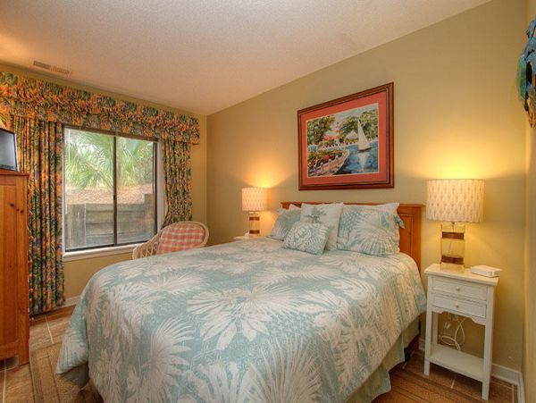 Hilton Head Waterfront Five Bedroom Vacation Home