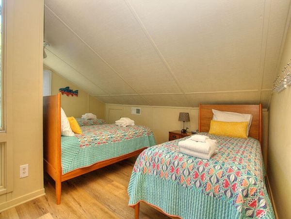 Hilton Head Waterfront Five Bedroom Vacation Home