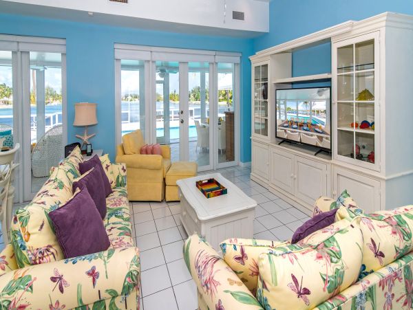Cayman Island Vacation Villa Private Pool & Full Ocean Views
