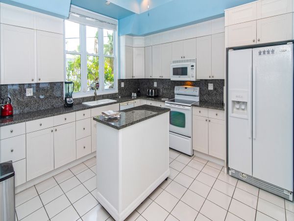 Cayman Island Vacation Villa Private Pool & Full Ocean Views