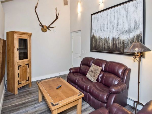 Exquisite 3 Bedroom + Den Vacation Rental in Vail Village