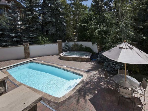 Exquisite 3 Bedroom + Den Vacation Rental in Vail Village