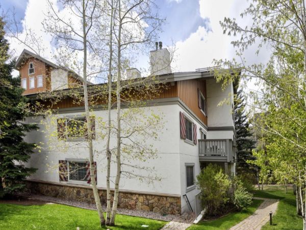 Exquisite 3 Bedroom + Den Vacation Rental in Vail Village