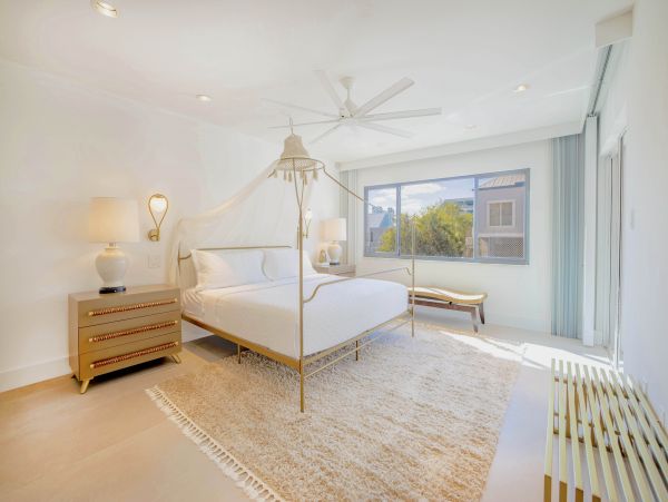 Beautiful Siesta Key Vacation Home 60 Steps to the Beach