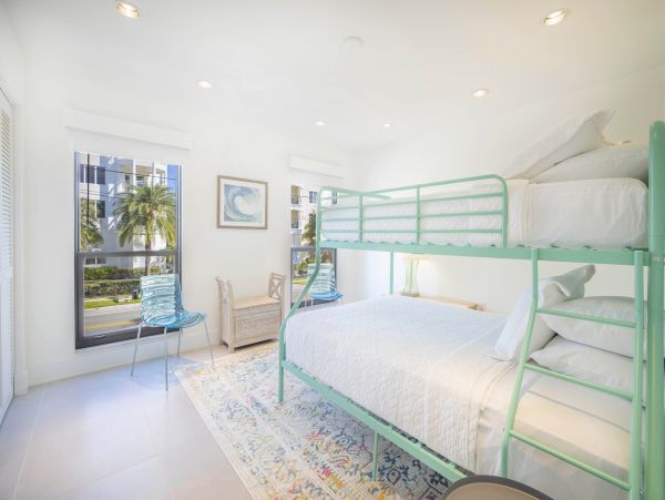 Beautiful Siesta Key Vacation Home 60 Steps to the Beach