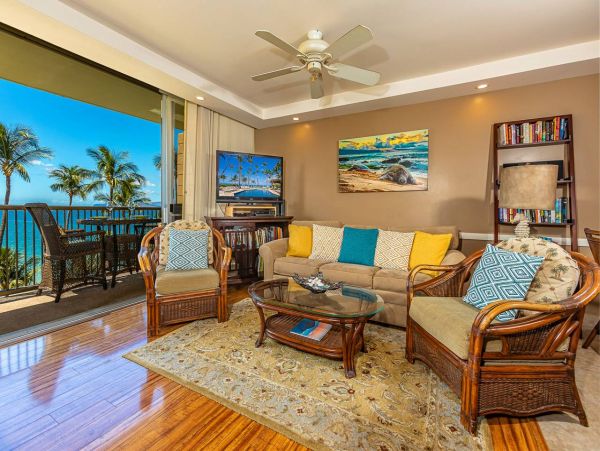 Oceanfront Vacation Condo Maui with Spectacular Views