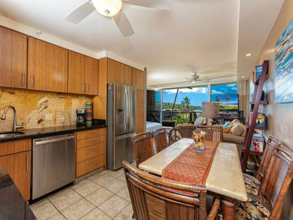 Oceanfront Vacation Condo Maui with Spectacular Views