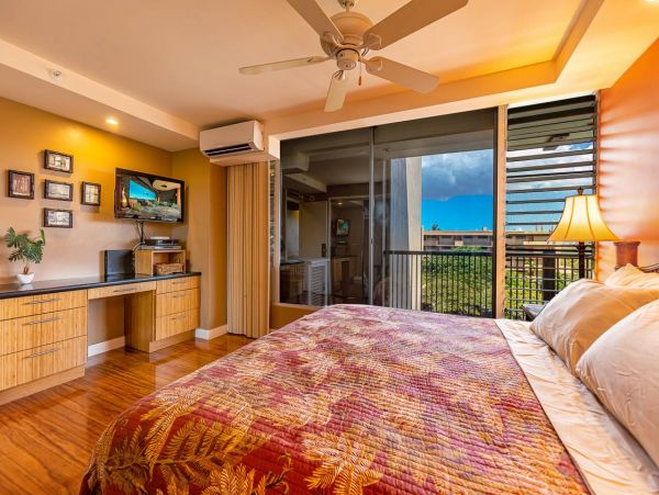 Oceanfront Vacation Condo Maui with Spectacular Views