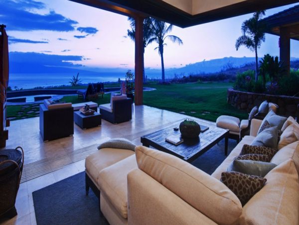 Luxurious Four Bedroom Vacation Home in Lahaina