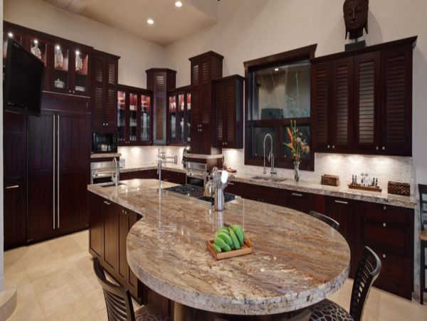 Luxurious Four Bedroom Vacation Home in Lahaina