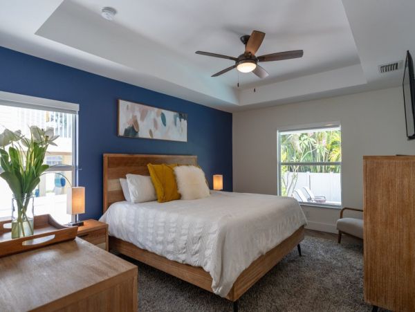 Beautiful Vacation Home with Pool in Marco Island