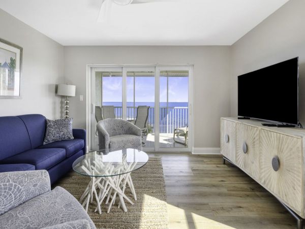 Beautiful Bay Views Condo with 3-Bedrooms in Captiva Island