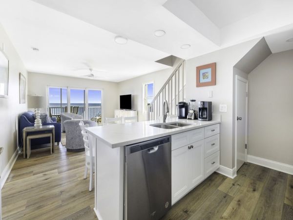 Beautiful Bay Views Condo with 3-Bedrooms in Captiva Island