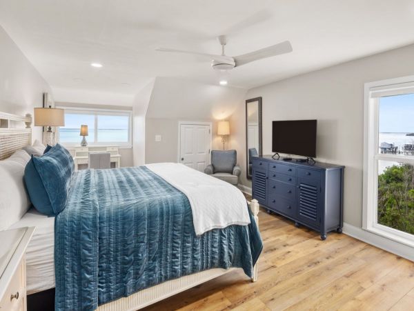 Beautiful Bay Views Condo with 3-Bedrooms in Captiva Island