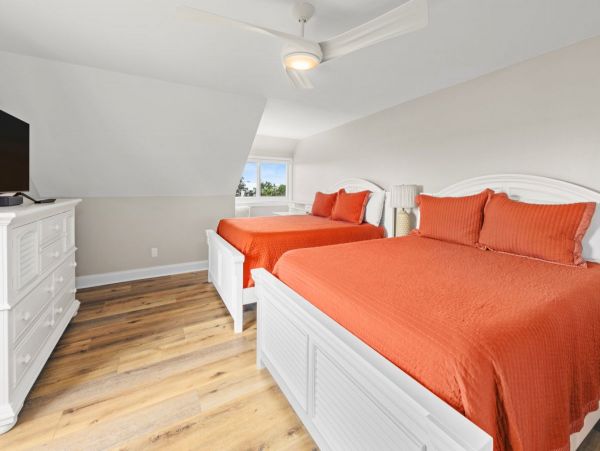 Beautiful Bay Views Condo with 3-Bedrooms in Captiva Island