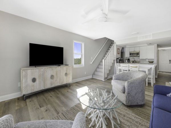 Beautiful Bay Views Condo with 3-Bedrooms in Captiva Island