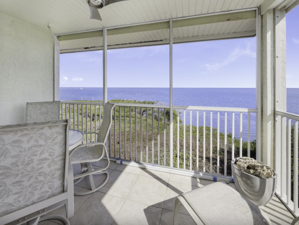 Beautiful Bay Views Condo with 3-Bedrooms in Captiva Island