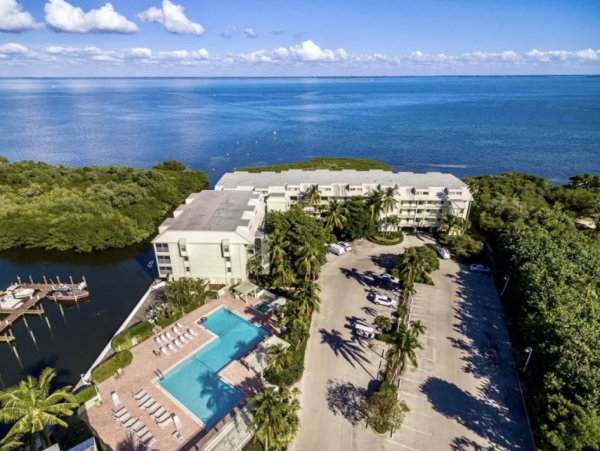 Beautiful Bay Views Condo with 3-Bedrooms in Captiva Island