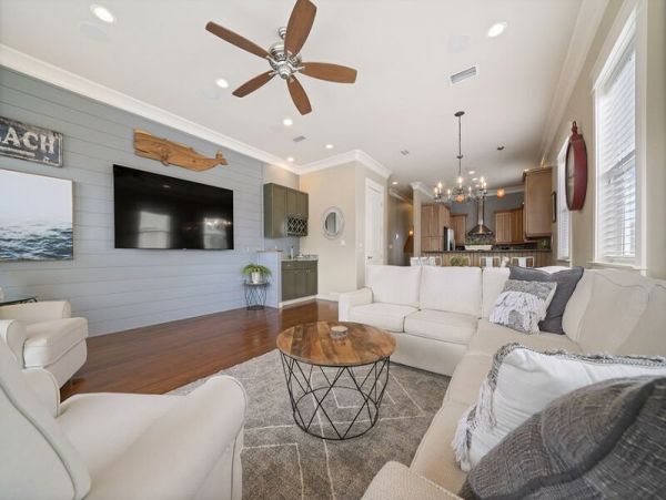 5 Bedroom Home in Destiny by The Sea