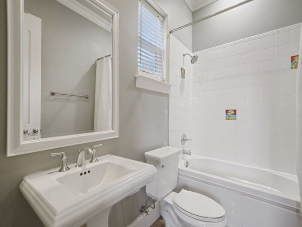 5 Bedroom Home in Destiny by The Sea