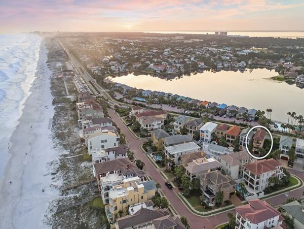 5 Bedroom Home in Destiny by The Sea