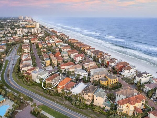 5 Bedroom Home in Destiny by The Sea