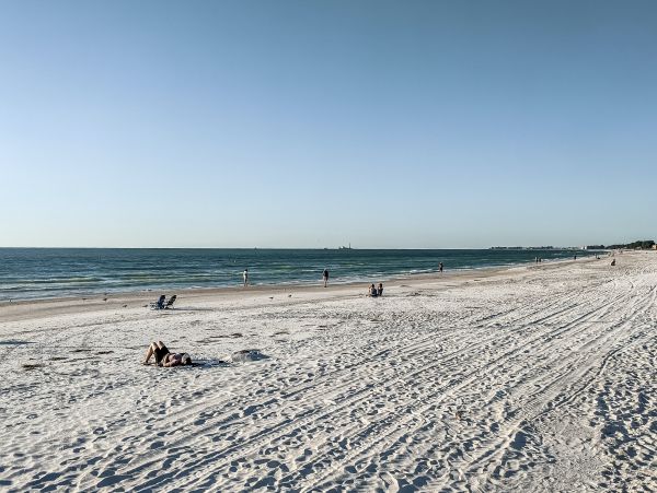 Two Bedroom Charming Vacation Townhouse in Bradenton Beach