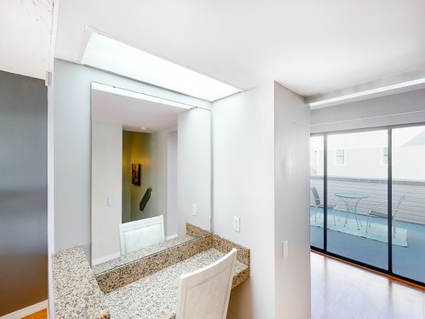 Two Bedroom Charming Vacation Townhouse in Bradenton Beach