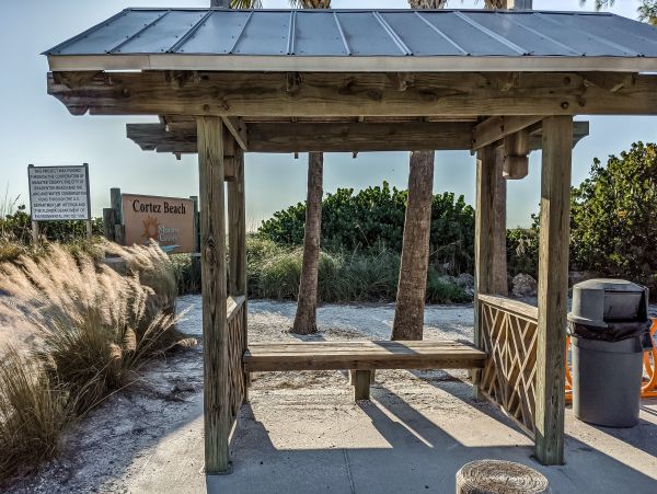 Two Bedroom Charming Vacation Townhouse in Bradenton Beach