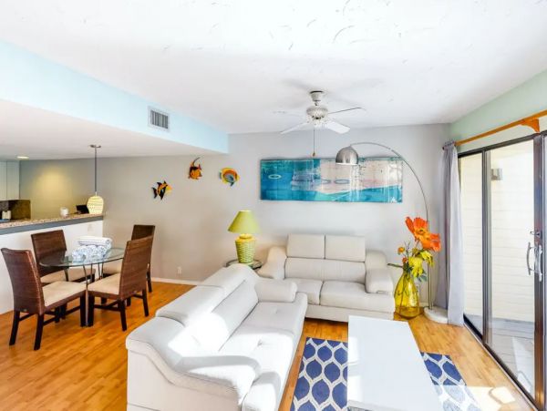 Two Bedroom Vacation Townhouse in Bradenton Beach Florida