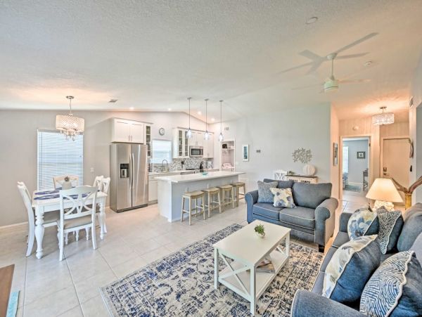 Naples Three Bedroom Rental Pool Home Close to the Beach