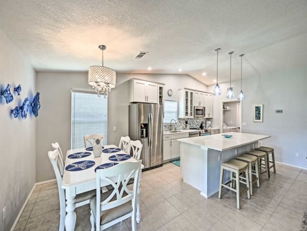Naples Three Bedroom Rental Pool Home Close to the Beach