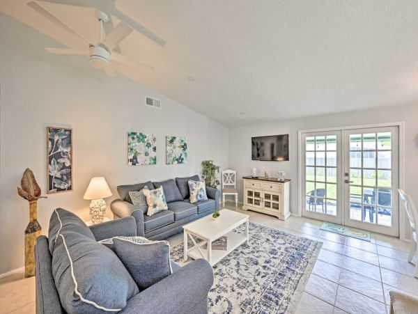 Naples Three Bedroom Rental Pool Home Close to the Beach
