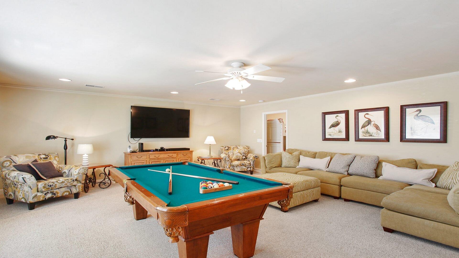 2nd Row 5 Bedroom Beach home in North Forest Beach