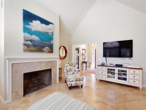 2nd Row 5 Bedroom Beach home in North Forest Beach