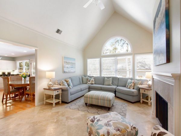 2nd Row 5 Bedroom Beach home in North Forest Beach