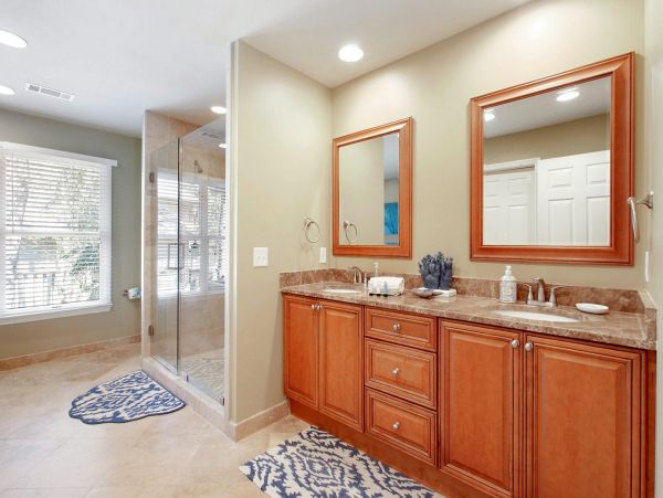 2nd Row 5 Bedroom Beach home in North Forest Beach