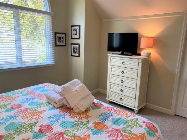 2nd Row 5 Bedroom Beach home in North Forest Beach