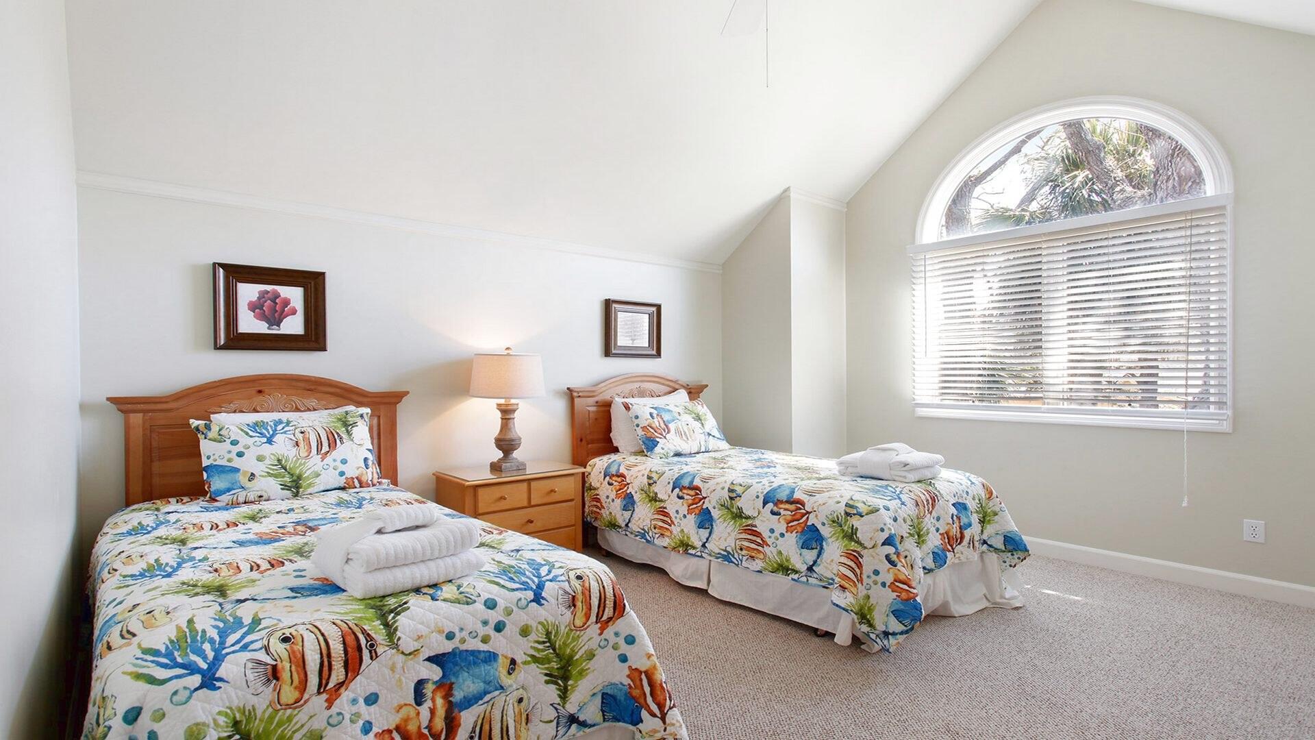 2nd Row 5 Bedroom Beach home in North Forest Beach