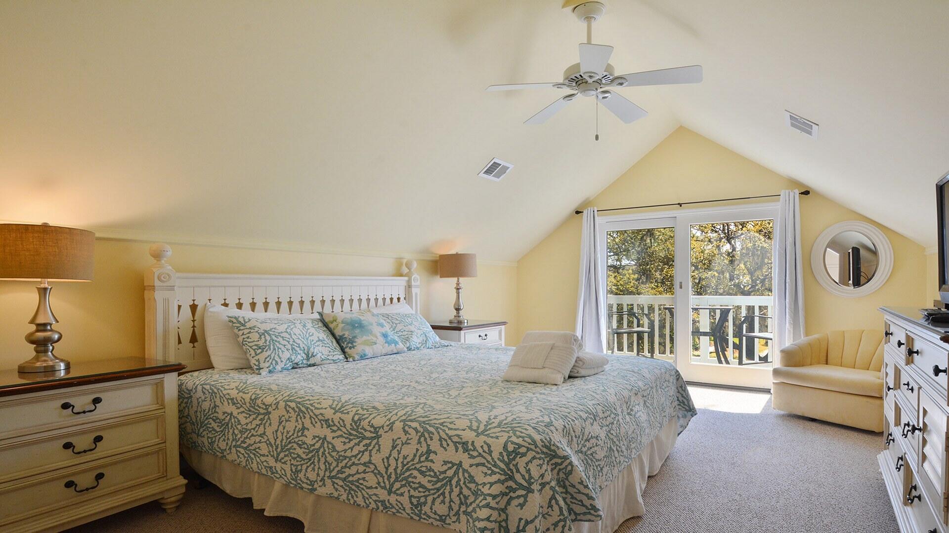 2nd Row 5 Bedroom Beach home in North Forest Beach