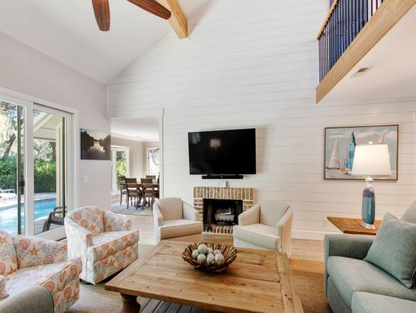 PALMETTO DUNES 4 BEDROOM POOL HOME SLEEPS 14