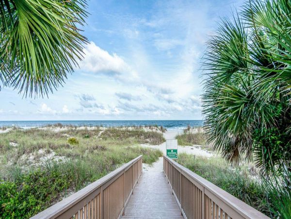 Oceanfront Vacation Rental with Stunning Views in Hilton Head