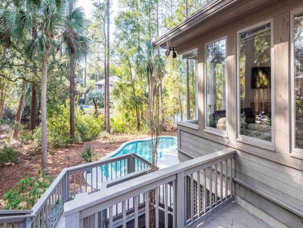 Hilton Head Lovely Vacation Home Close to Beach Sleeps 14 Guests