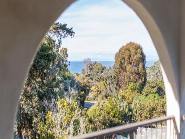 Lush Home with 4 Bedrooms in La Jolla