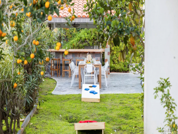 Lush Home with 4 Bedrooms in La Jolla